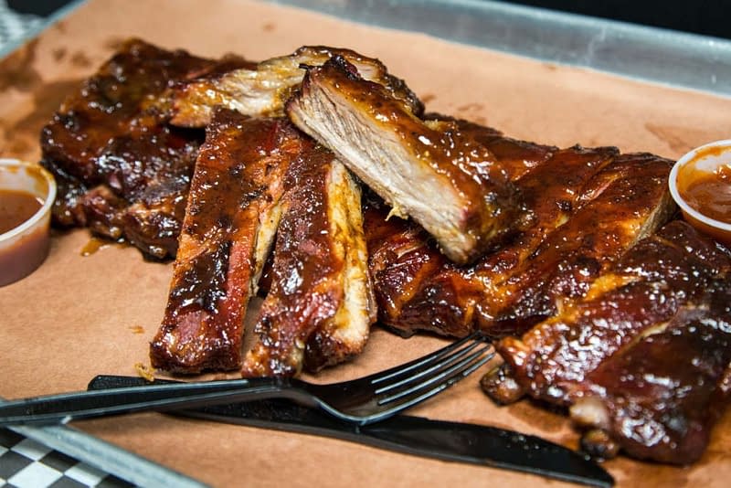 Smoked St. BIG ANGES: Louis Ribs with Homemade BBQ Sauce